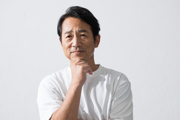相続手続きに悩む様子